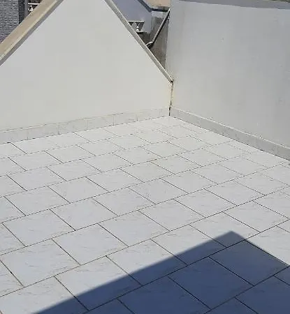 Havuzlu Sitede Bahceli Yazlik Vila