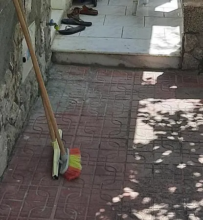 Havuzlu Sitede Bahceli Yazlik Vila